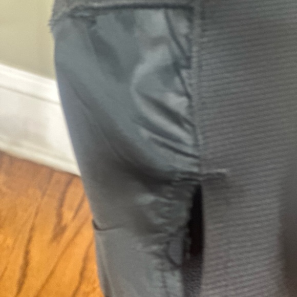 🌟💫✨UNDER ARMOUR Running Jacket ✨💫🌟 - Picture 4 of 4